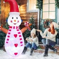 Aufblasbare Weihnachtsdekoration Schneemann mit Mehrfarbigen Rotierenden LED-Lichtern 240 cm