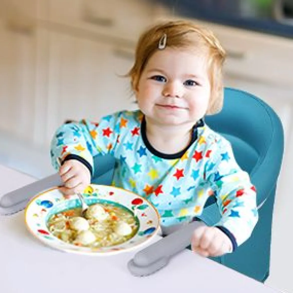 Baby Tischsitz Babysitz klappbar mit Befestigungsclip Hochstuhl Hellblau