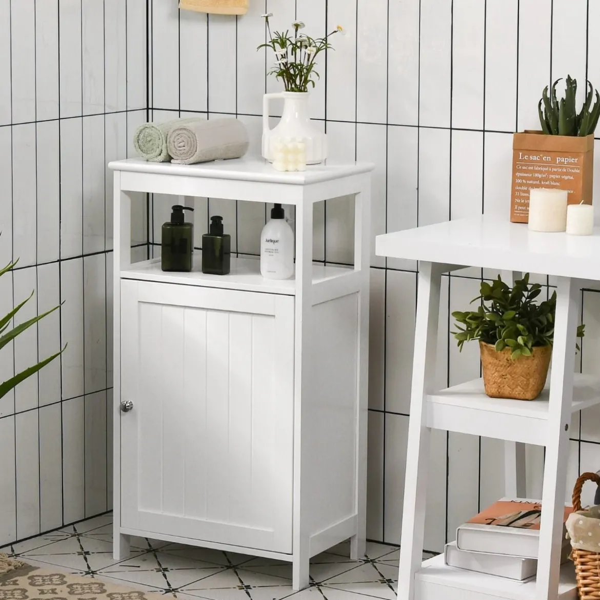 Badezimmer Bodenschrank mit Einzeltür und verstellbarem Regal hölzerner Aufbewahrungsschrank Weiß