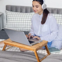 Bambus Klappbarer Laptoptisch Höhenverstellbarer & Neigbarer & Belüfteter Notebooktisch