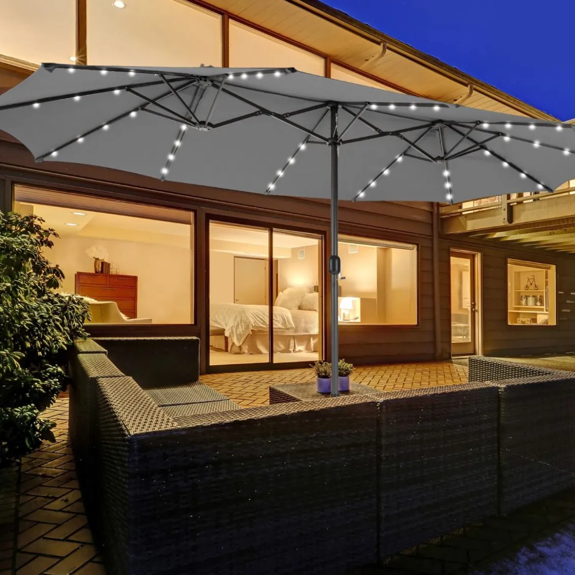 470 cm Großer Doppel-Terrassenschirm mit 48 Solar-LED-Lichtern & Kurbel Außenschirm Schirmständer nicht enthalten