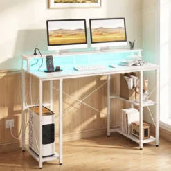 Computertisch mit LED-Beleuchtung Steckdosen & Monitorständer 120 x 50 x 87 cm