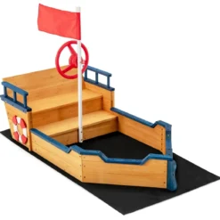 Holz-Sandkasten in Piratenschiff-Optik mit Sitzbank und Flagge Holz-Piratenschiff Kinder-Sandkasten 154 x 78 x 100 cm