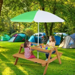 3-in-1 Picknicktisch für den Außenbereich Wasser & Sandtisch mit Spielboxen & Schirm Grün und Weiß