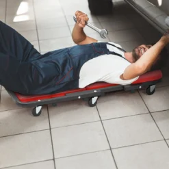 2 in 1 Rollbrett Werkstatt Montagerollbrett mit 6 Rollen & Gepolstertem Sitz bis 160 kg Belastbar Rot