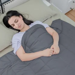 9,1 kg Gewichtete Decke Kuschelige Decke mit Premium-Glasperlen 203 x 152 cm Grau