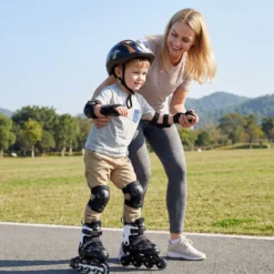 Kinder Rollschuhe 4 Größen Verstellbar Inline Roller Skates mit Leuchtenden Rädern M (EU 32-36)