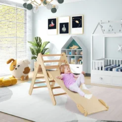 Kindertagesstätte Dreieckiges Klettergerüst aus Holz mit Rampe Natur