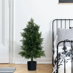 Künstlicher Formschnittbaum aus Zeder mit Topf & Sonnenbeständigen Blätter Kiefernbaum