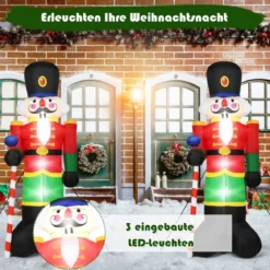 2,4 m hoher Aufblasbarer Weihnachts-Nussknacker-Soldat mit 3 LED-Leuchten und Süßigkeiten-Stab Bunt