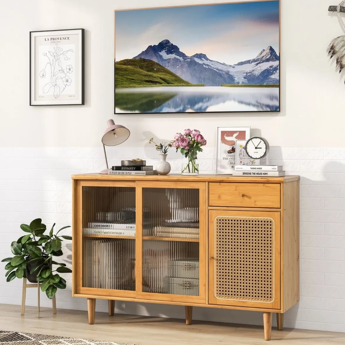 Moderner Buffetschrank mit Schiebetüren aus Gehärtetem Glas Rattan Boho Sideboard