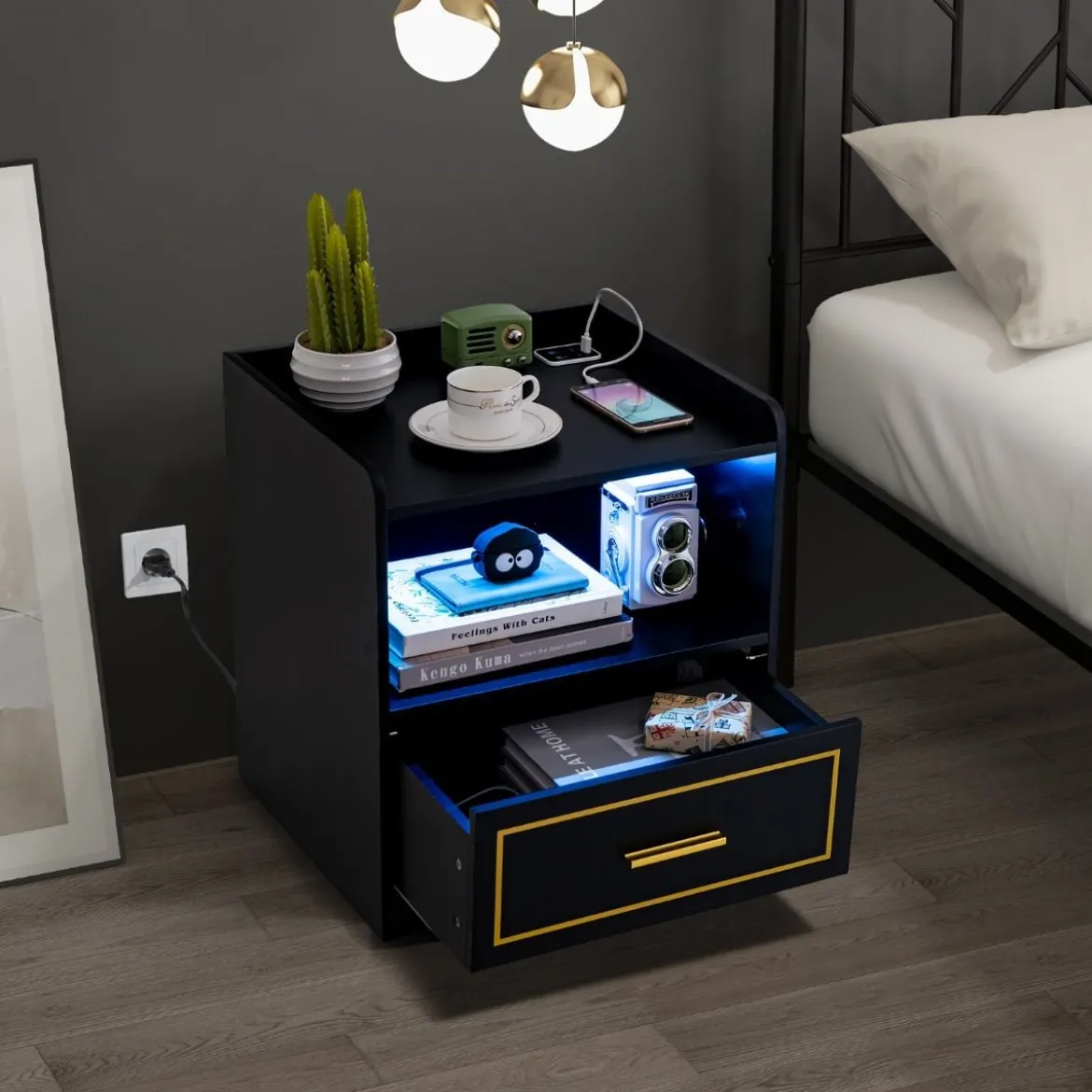 Nachttisch mit LED Licht USB-Anschluss und Typ-C-Ladestation Nachtschrank mit Bewegungssensor Schwarz