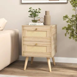Rattan Nachttisch im Boho-Stil mit 2 Schubladen & Massivholzbeinen Moderner Nachtschrank