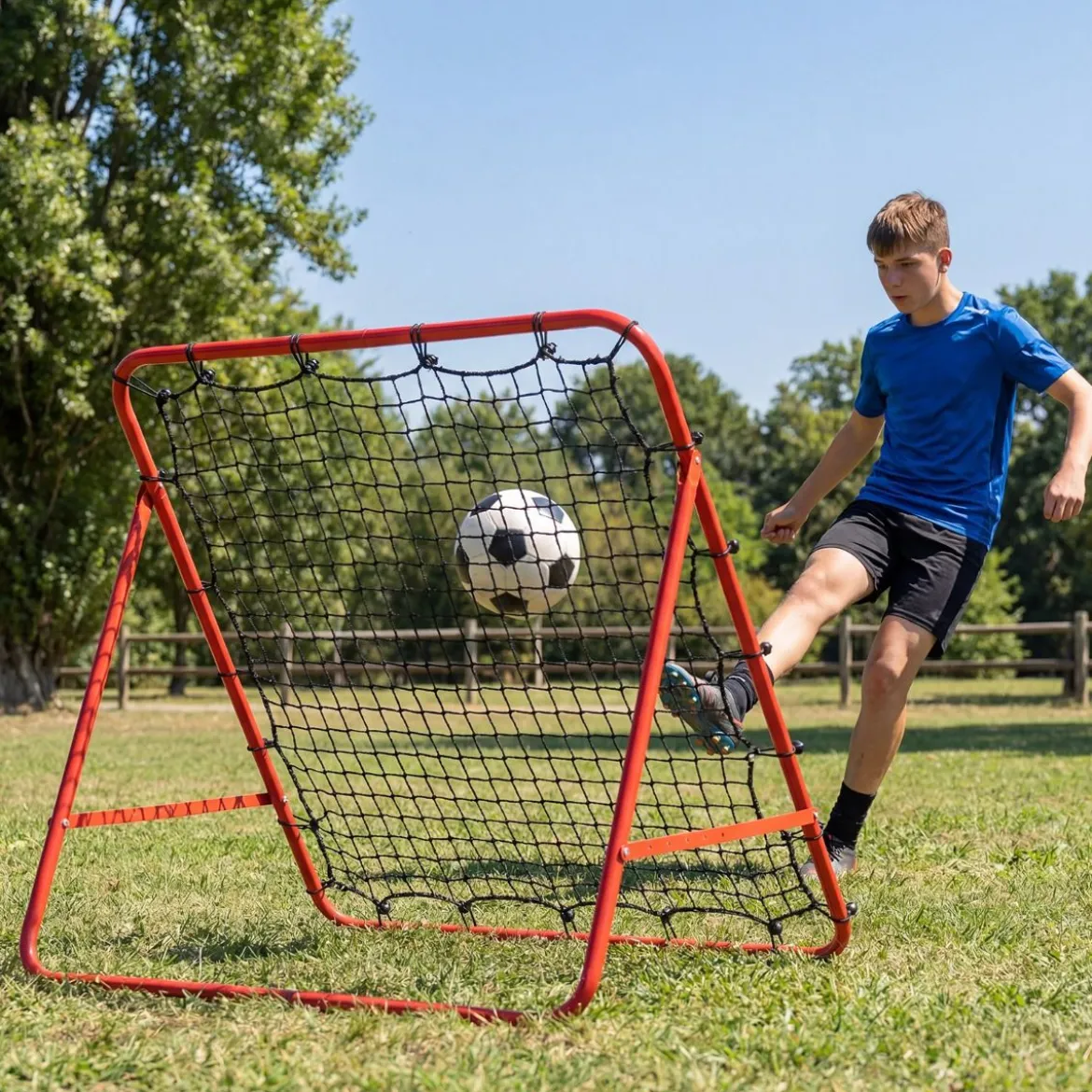 Rebounder für Fußball mit 5 Verstellbaren Winkeln Faltbares Rebound Netz Fußballnetz 100 x 100 cm