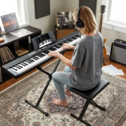 88 Tasten E-Piano mit Verstellbarem Ständer & Hocker & Sustain-Pedal Keyboard Schwarz