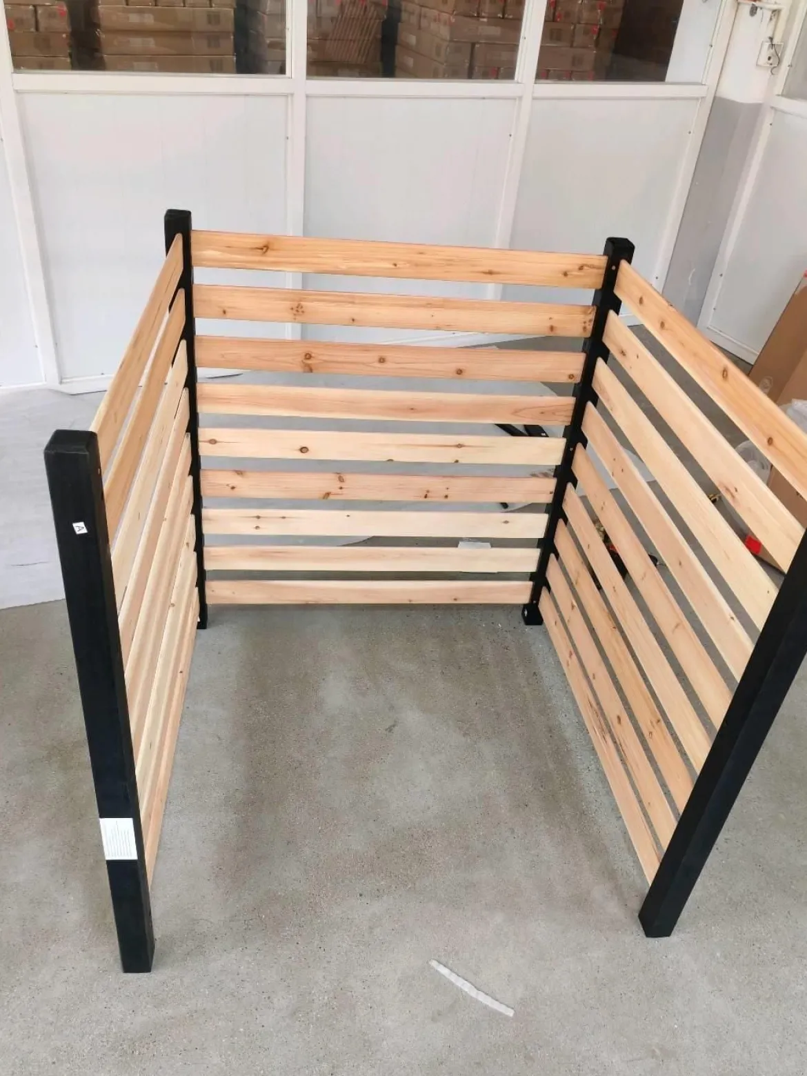 3-teiliger Gartenzaun aus Tannenholz mit Erdspieße & Verstellbarem Winkel Dekorativer Sichtschutzzaun