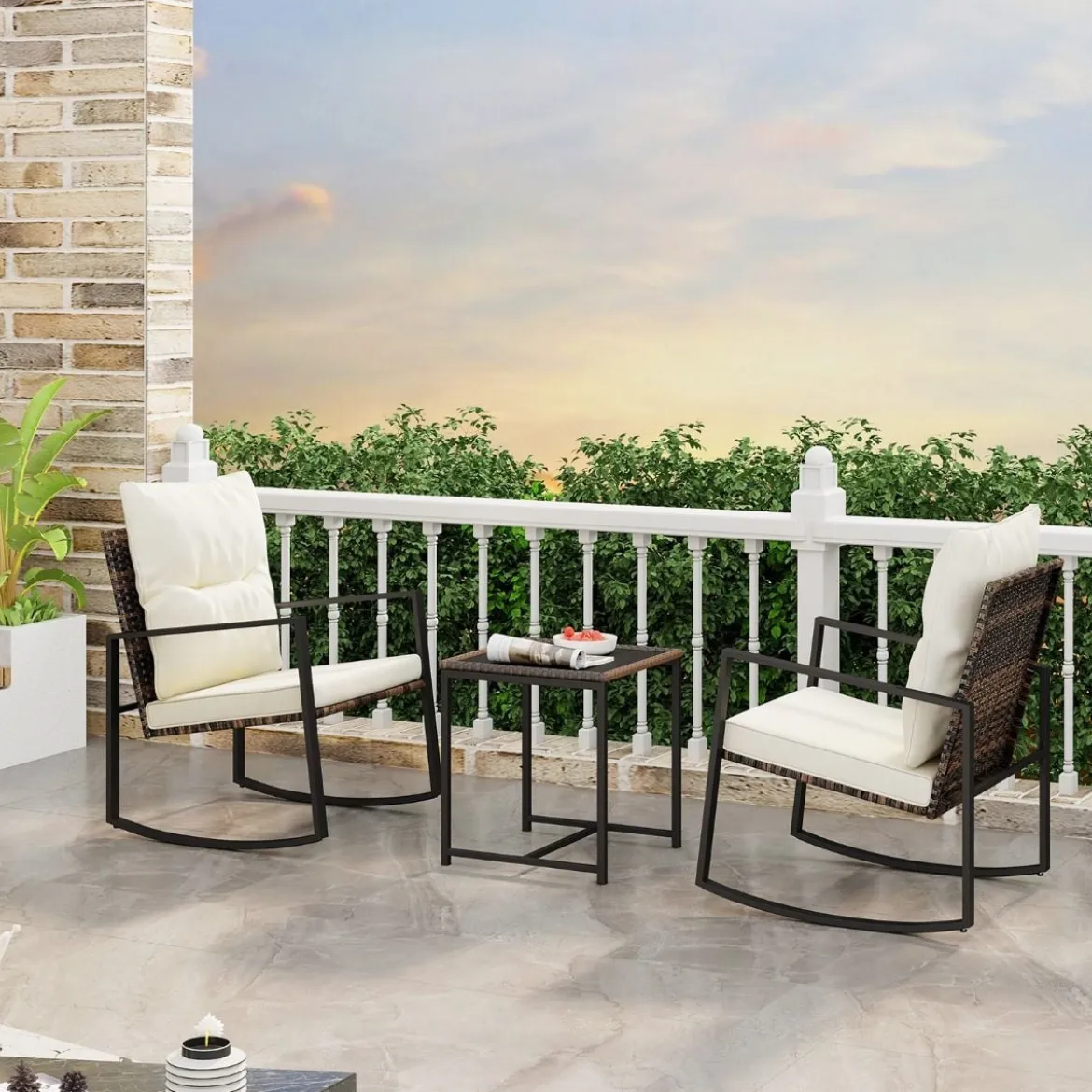 3-teiliges Gartenmöbel Set Balkonmöbel mit Kissen 2 Schaukelstühle und Tisch