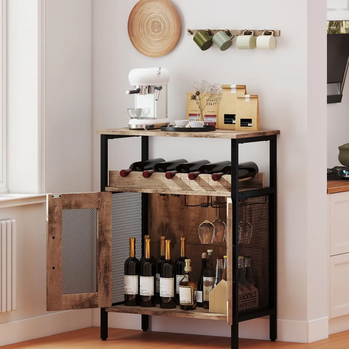 Vintage Weinschrank mit Abnehmbarem Weinregal & Integrierten Glashaltern Hellbraun