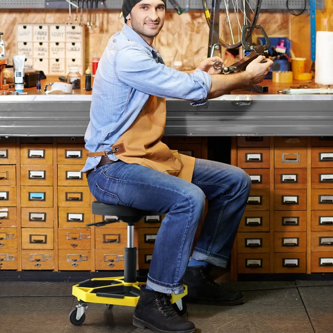 Werkstatt Rollsitz mit Ablage & 4 Universalrollen 150 kg Belastbar Höhenverstellbar Gelb