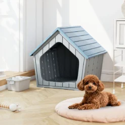 Wetterfester Kunststoff-Katzenhaus mit Lüftungsöffnungen & Schrägem Dach Haustierschutz Welpenkäfig