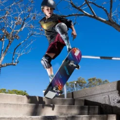 80 x 20 cm Skateboard für Anfänger mit 7-lagigem Ahornholz-Deck Schwarz
