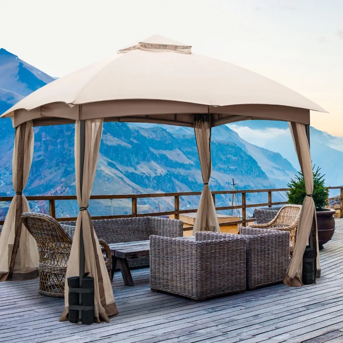 296 x 296 cm Terrassenpavillon mit Privatsphären-Netz Doppelschicht-Giebelzelt Khaki